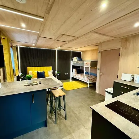 Stunning Secret Studio - Beach Retreat - Sleeps 4 Bournemouth Exterior photo