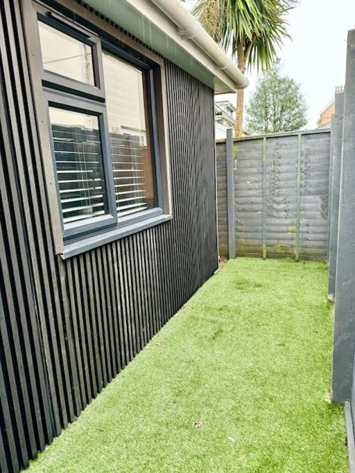 Stunning Secret - Retreat - Sleeps 4 Apartamento Bournemouth
